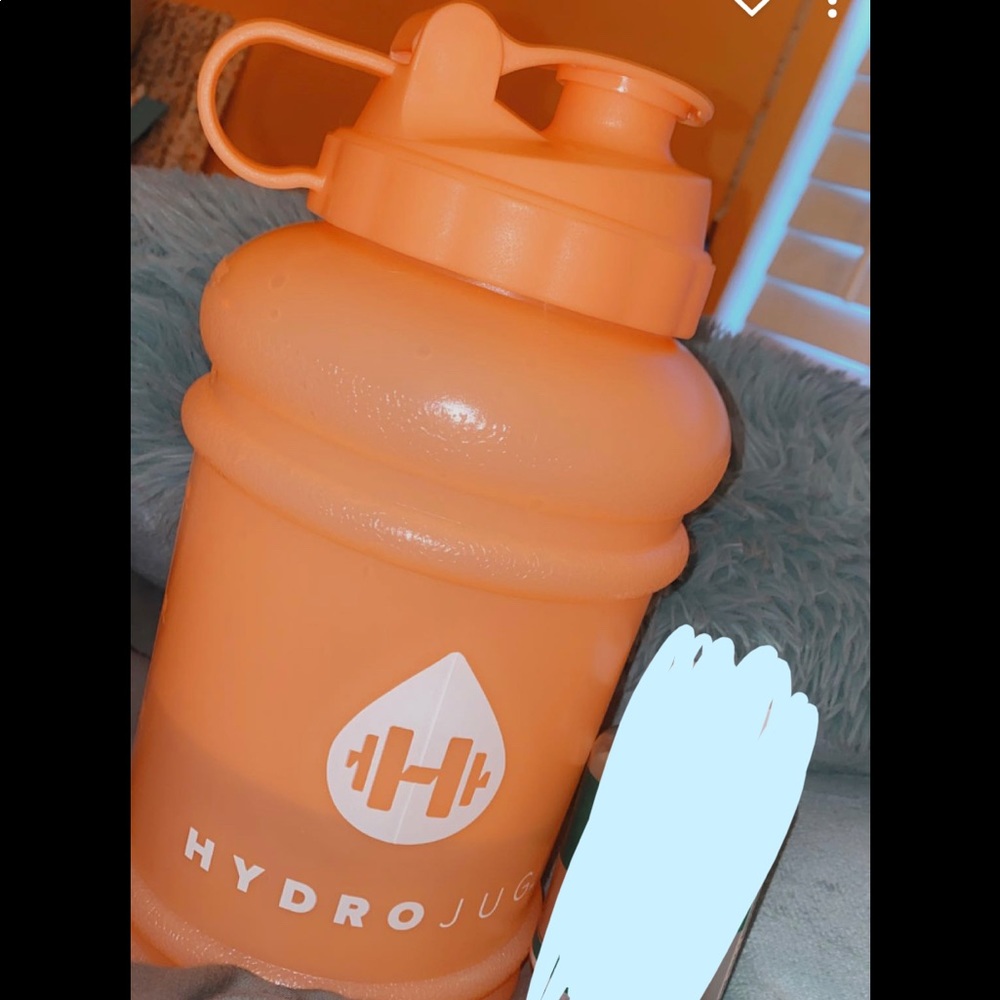 VGU PEACH hydrojug ✨